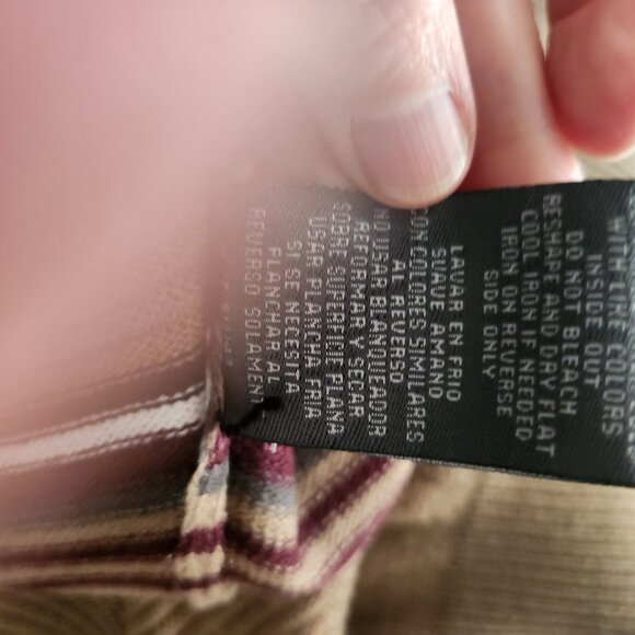 Lighweight knit midi dress - Picture 7 of 7